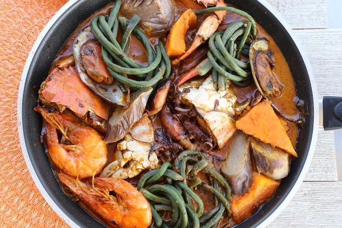 seafood kare kare