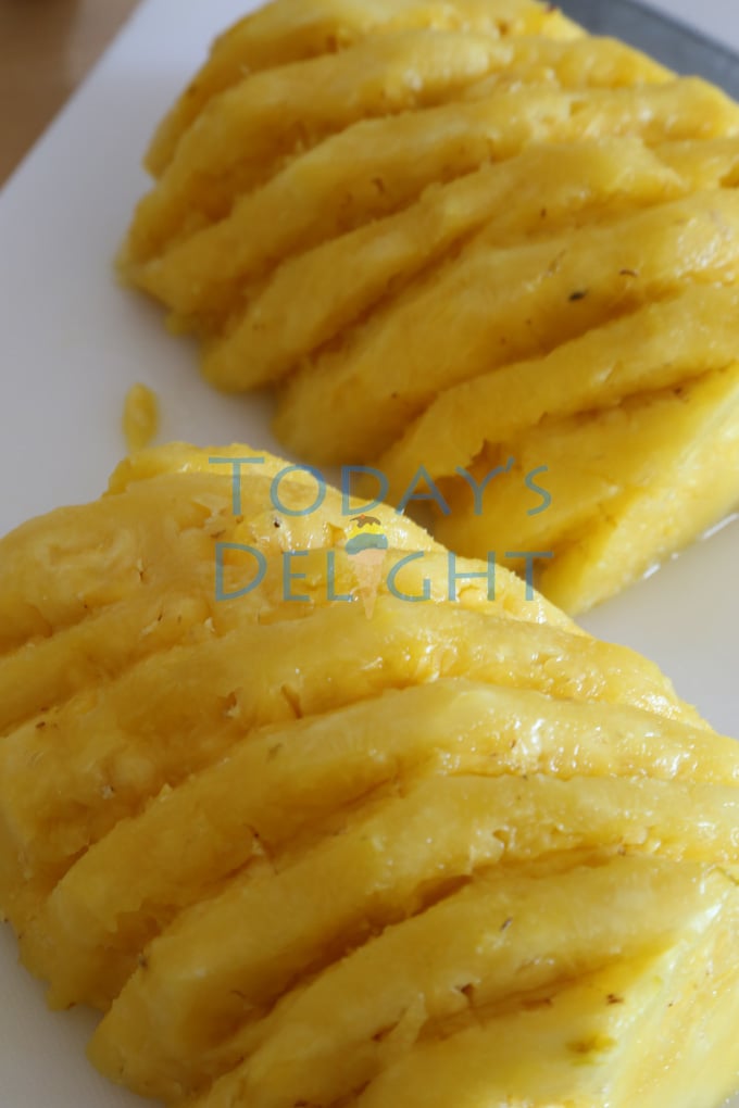 How to Peel and Cut a Pineapple