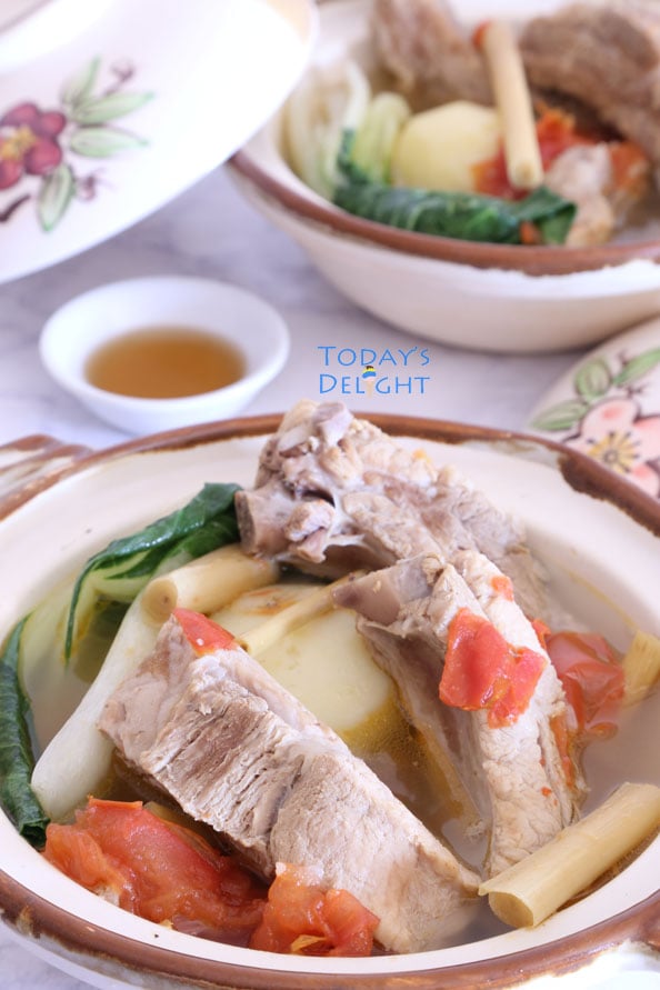 Lemongrass soup with spareribs is Today's Delight