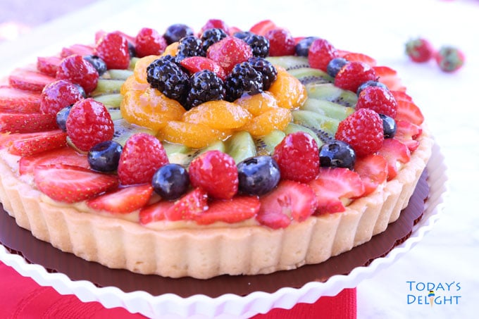 This fruit tart recipe is simple and easy to make.