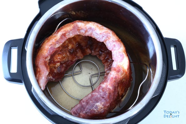 Baby back ribs with beer in an instant pot without the cover yet.