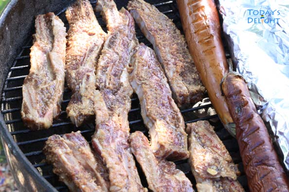 Short ribs grilled in charcoal is Today's Delight