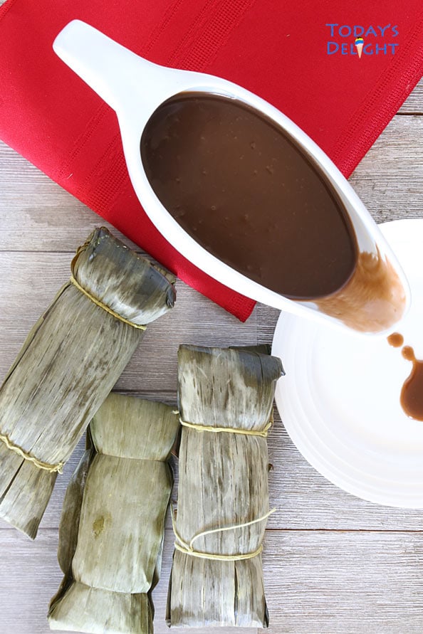 Rich coconut caramel sauce paired with sticky rice cake.
