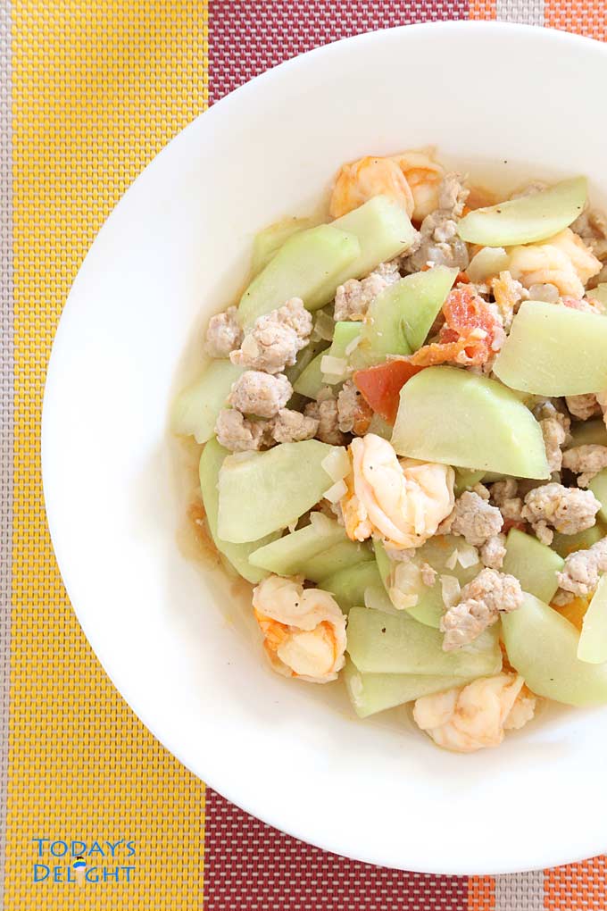 Sauteed Chayote with Shrimp and Ground Pork