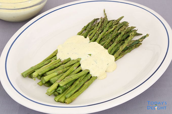 Roasted Asparagus with Bearnaise Sauce