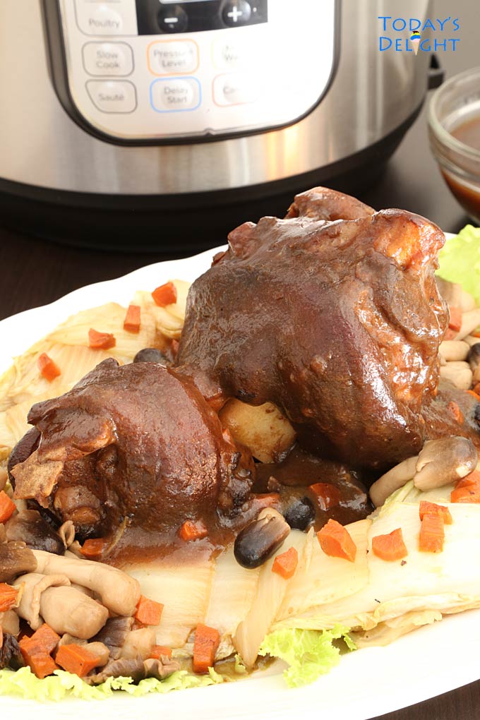 Pata Tim cooked in Instant Pot.
