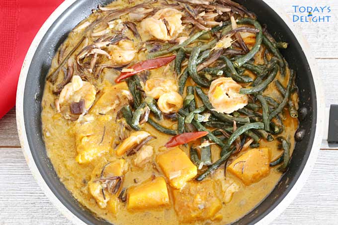 Ginataang Kalabasa at Sitaw with Shrimp