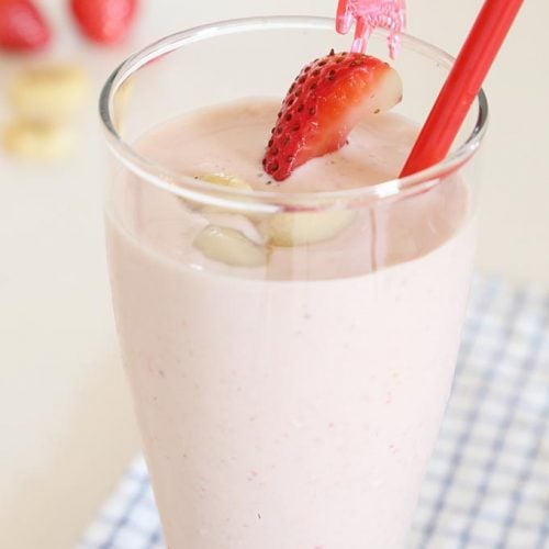 Nutritious Strawberry Banana Smoothie is Today's Delight.