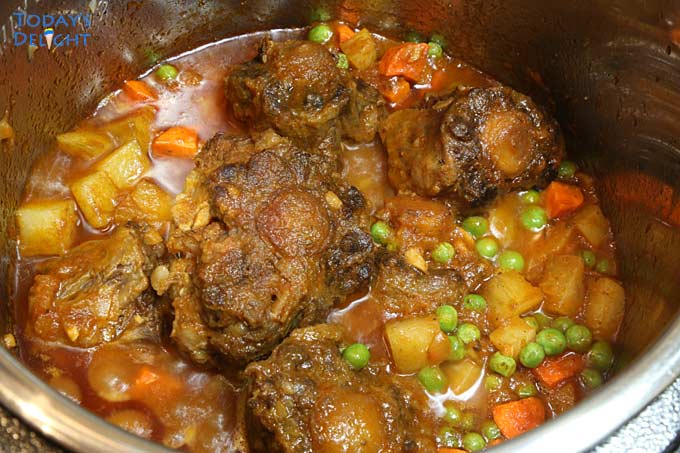 Cooked Curry Oxtail Stew Instant Pot.