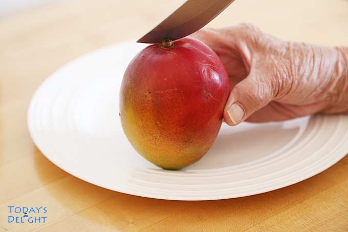 How to cut a mango.