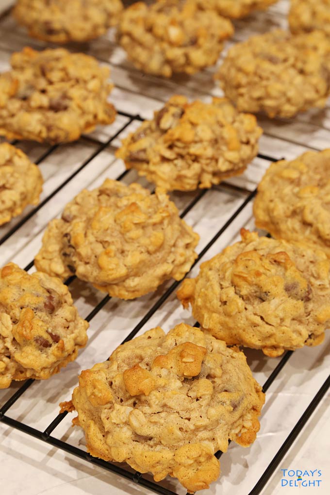 Baked Maple Oatmeal Raisin Cookies is Today's Delight.