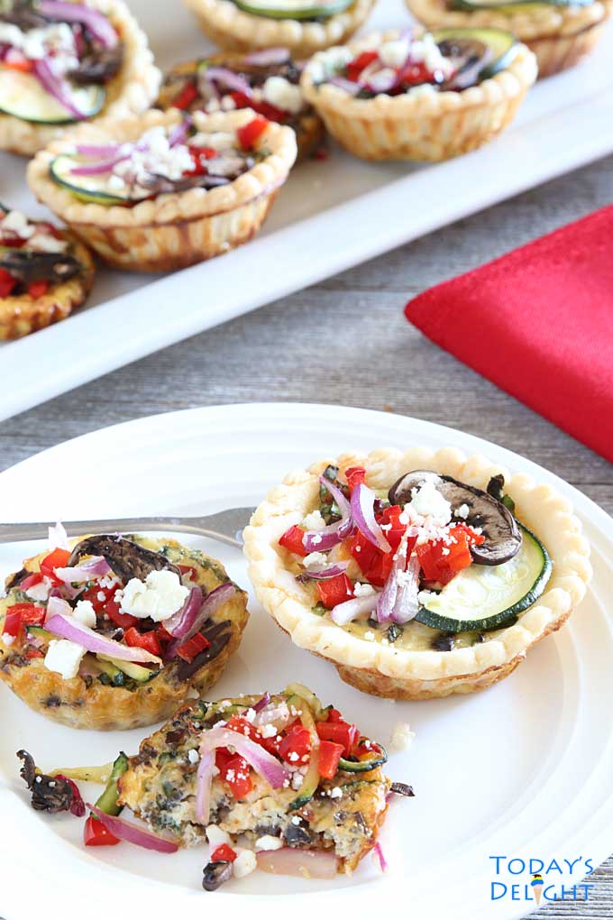 Crust and crustless mini quiche.